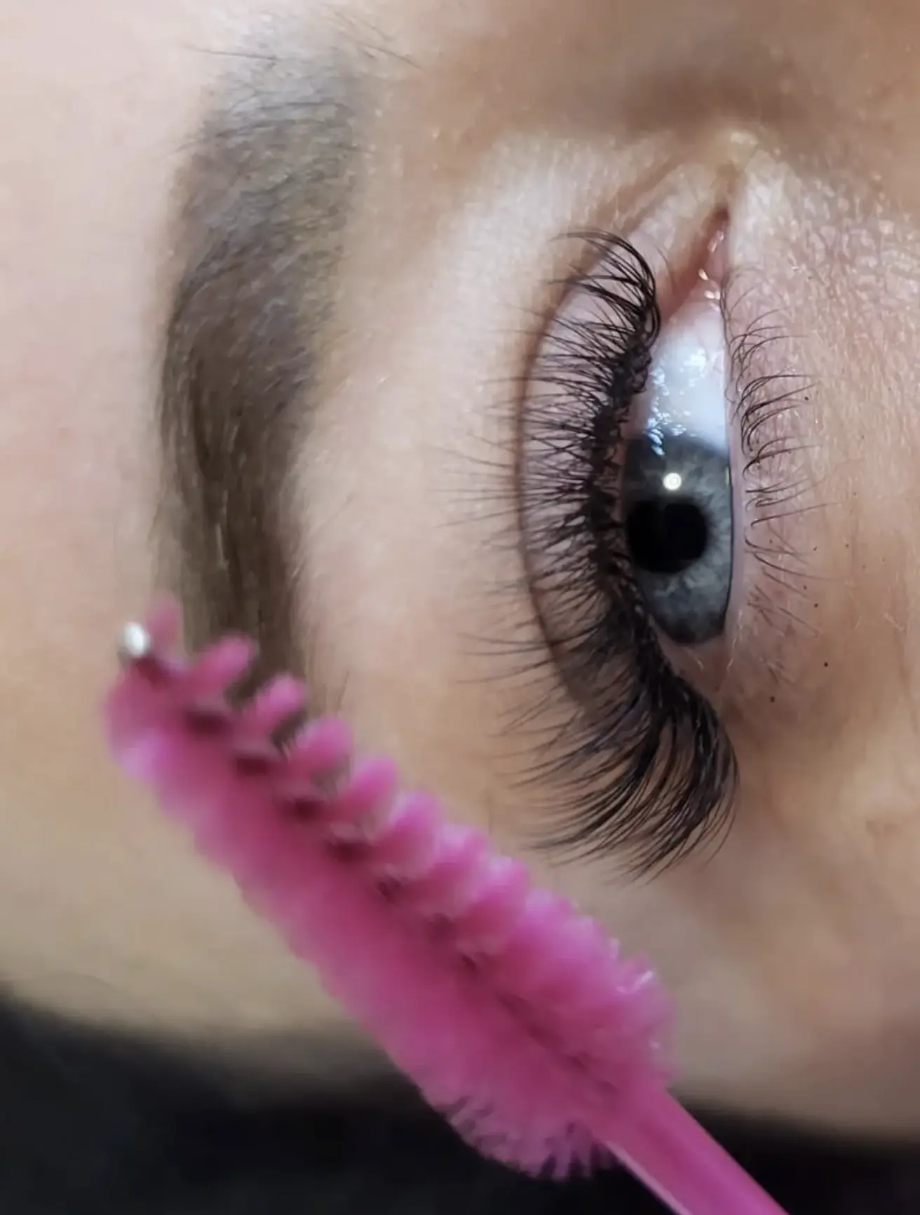 allergic reaction to lash extensions